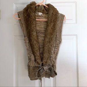 Faux Fur Collar Vest